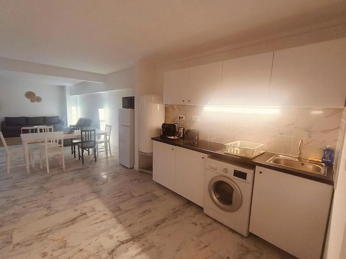 Superbe Appartement T2 De 95 M Nice 0*,